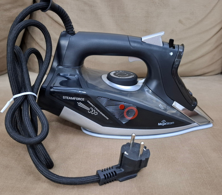 اتو بخار سانی لوکس مدل SI-3000s